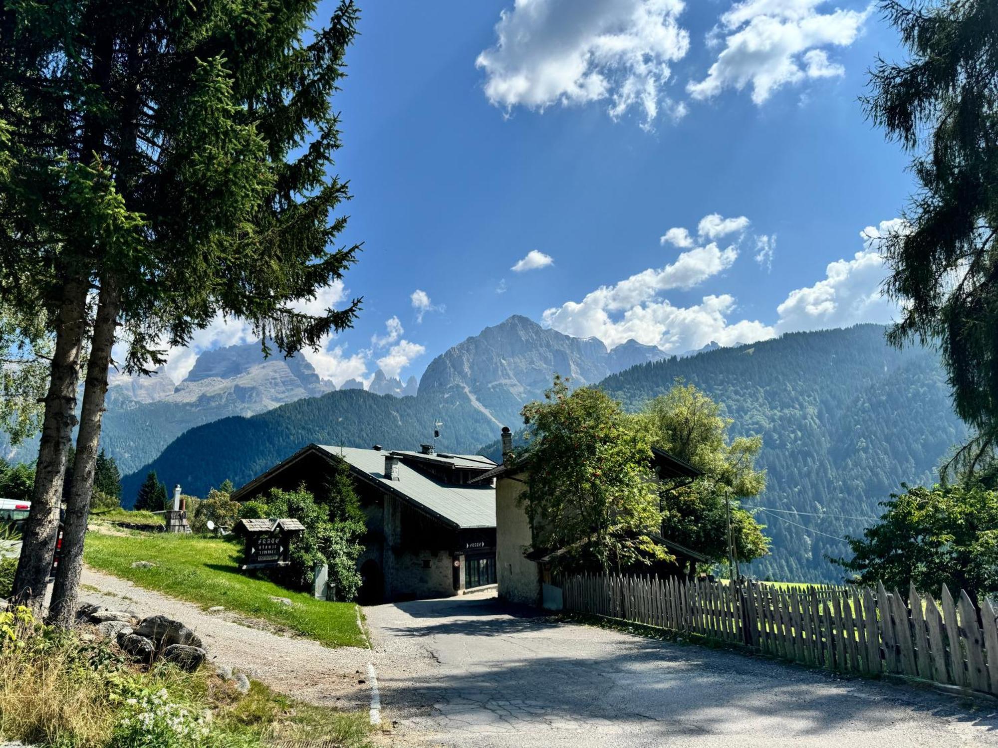 Albergo Ristorante Al Frate Da Streza Madonna di Campiglio Exterior photo